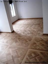 Epingle Sur Parquet