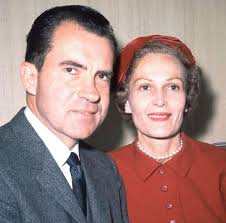 Love letters reveal Nixon's sensitive side