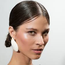 It is easiest to apply bronzer before blush and highlight, since it tends to be applied in a more diffused manner and in more areas of the face, so it often works as a guide on think of bronzer as a bit of an outline for how to place your blush and highlighter, which typically are applied after. How To Contour And Highlight Your Face With Makeup Like A Pro Allure