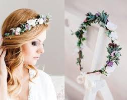 Pin Auf Blumenkranz Haare