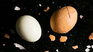 This is the best egg hack for perfect hard boiled eggs every single time! Peeling Eggs Just Got So Much Easier Thanks To This Trick