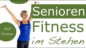 20 Min Senioren Fitness Training Ohne Gerate Youtube Senioren Gymnastik Fitness Senioren