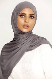 A hijab (/ h ɪ ˈ dʒ ɑː b, h ɪ ˈ dʒ æ b, ˈ h ɪ dʒ. Luxury Jersey Hijabs