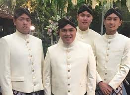 They have four kids, mahatma arfala, mahendra agakha, makayla amadia, and magisha afryea thohir. Dari Pemilik Klub Sepak Bola Hingga Menjadi Menteri Bumn Inilah 5 Fakta Mengenai Erick Thohir Indonesia Tatler