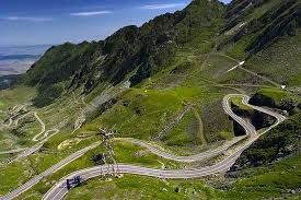 Dacă este cazul, acţionăm şi cu material antiderapant. CirculaÅ£ia Pe Transalpina Si TransfÄgÄrÄsan InchisÄ Temporar Pentru Realizarea Unui Material Foto Video Radio Romania ReÈiÈa