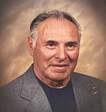 Robert Cadena's Instagram, Twitter & Facebook