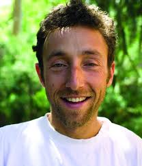 Climbing gym hosts fundraiser for China search