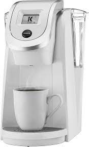 Capable of brewing 4 cup sizes, this coffee machine will provide you with a wide range of choices when it comes to enjoying your favorite drinks. Best Buy Keurig K200 Single Serve K Cup Pod Coffee Maker White 20292
