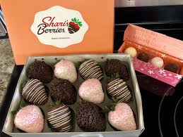 Chocolate covered strawberries are a fantastic mother's day gift. Ftd Companies Receives Court Approval For The Sale Of The Ftd North America And Latin America Consumer And Florist Businesses And The Sale Of Shari S Berries Perishable News