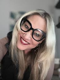 After much thought and consideration, I've made the bittersweet decision to  step down from my role as Senior Account Executive at Boiling Point Media. 