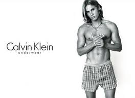 Vita e carriera di travis fimmel ex modello calvin clein che in warcraft interpreta anduin lothar duncan jones. Travis Fimmel Young Underwear Model Body Gay Or Girlfriend