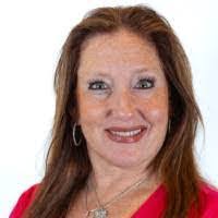 Linda Tomasino's Instagram, Twitter & Facebook