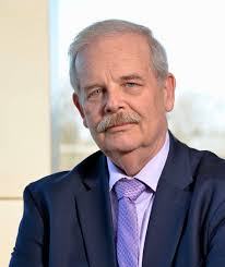 Meet Steve Elwart, Professional Engineer and Information Systems Manager at  Ergon Refining. With a BS in Chemical Engineering and a PhD in Christian  Communication, Steve is a registered PE in Mississippi, West