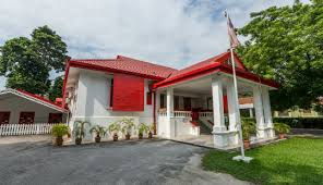 You want to shield your children from leaving university saddled with debt. The Childrens House Ampang Schooladvisor