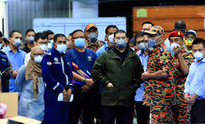 Semua pelawat perlu mematuhi masa melawat yang telah ditetapkan. Tmj Melawat Mangsa Bencana Mercy Malaysia Smart Malaysia Turut Serta Dalam Misi Bantuan Satu Johor