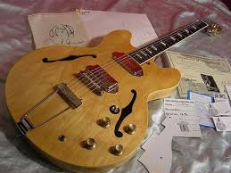 Epiphone Casino Revolution An Exact Recreation Of John Lennon S 1965 Casino