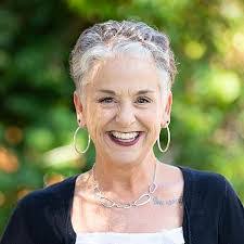 Mary Biller's Instagram, Twitter & Facebook