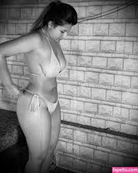 Rasha Kirmani  Rasha_Kirmani Голые Сливы Фото 16 - Fapello