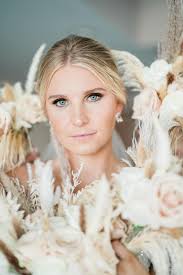 Wedding day coordinator with helpful to-do list