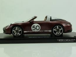 Determined to fight the flab, lindner says he shed 30 kilogrammes (66 pounds) after taking up jogging and going on a strict diet. Porsche 911 992 Targa 4s Heritage Edition Cherry Red Metallic 1 18 Wap0219110mtrg Spark Diecast Model Car Scale Model For Sale