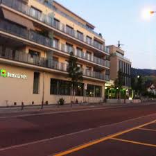 Und gleichzeitig ein wertvoller beitrag zur weiteren entwicklung von sargans und dem bahnhofsquartier.</p> <p>die r+b. Bank Linth Gehalt Glassdoor