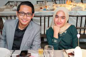 Seberani berani elfira rupa nya ada jugak benda yang dia takut.hahahahahaa happy birthday el , semoga panjang umur. Cincin Selamat Tiba Kata Kata Ayah Elfira Sungguh Mendalam Sedih Media Hiburan