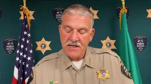 The Franklin County Sheriff's Office is seeking the community's assistance  in identifying suspects involved in a vehicle prowl that resulted in the  theft of a rifle. This incident happened near Connell, WA,