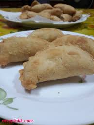 Karipap adalah salah satu kuih muih tradisional yang masih popular hingga kini. Resepi Karipap Lada Hitam Resepi Adik