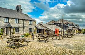 He storms out of the house and sets off across the moor. Jamaica Inn Cornwall The Famous Smugglers Inn Baldhiker