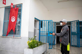 Det pågår även strider mellan de olika oppositionsgrupperna. Virusdrabbat Tunisien Vadjar Om Donationer