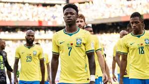 Premier League prepara millonaria oferta por Vinícius en medio de la incertidumbre con Real Madrid