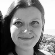 Cecilia Wray's Instagram, Twitter & Facebook