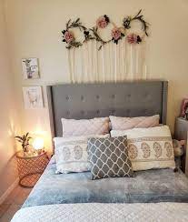 Only 1 available and it's in more than 20 people's carts. This Dreamcatcher Looks So Feminine And Gorgeous It Will Add Shabby Chic Touch To Bedroom Wall Decor Above Bed Bed Wall Decor Bedroom Wall Decor Above Bed Diy