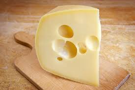 Wollte mir gerade ein bisschen emmentaler aufs brot machen, doch die durchsichtigie plastikverpackung ist voller luft, sprich wie bei chipstüten, also. Allgauer Emmentaler 250g 12 80 Kg Allgauer Bergkase
