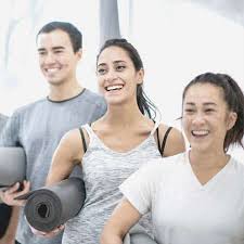 The long yoga mat will help you take up more floor space and keep your neighbors that much further away in crowded classes. How Long Should Your Yoga Mat Be 5 Questions To Find Out Yogigo