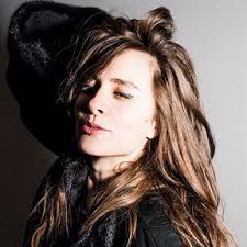 Sabina : écoute gratuite, téléchargement MP3, video-clips, bio, concerts