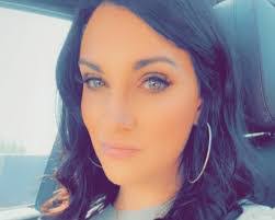 Corrie Robinson's Instagram, Twitter & Facebook