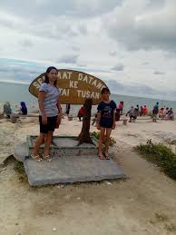 I just knew that the blue tears had already occurred in miri long time ago. Bersantai Di Pantai Tusan Chris Blog Your Online Companion
