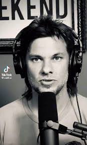 Kyle Faron's Instagram, Twitter & Facebook