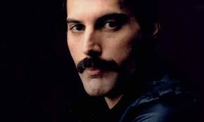 Biografie freddie mercury lebenslauf lebensdaten. Die Musikalische Dna Von Freddie Mercury Udiscover Germany