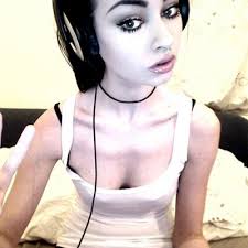 Serena Barnett's Instagram, Twitter & Facebook