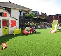 Große auswahl an teppichen, dauertiefpreise und 30 viele teppiche bestehen aus polypropylen oder polyester und haben geringe baumwollanteile. Kunstrasen Rasenteppich Outdoorteppich Bei Hornbach Kaufen