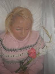 Wanting to offer families 1 convenient location to make all their funeral arrangements, we built a crematory and funeral home on the property in 1968. Beautiful Girls In Their Caskets 29 Photos Of Celebrities In Their Coffins Contoh Judul Tugas Akhir Jurusan Administrasi Sekretari