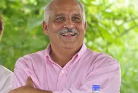 Jaime David vuelve a exhibirse feliz y sin complejos