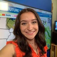 Erin Malchow's Instagram, Twitter & Facebook