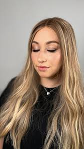 She’s giving summer glam 🙌🏻, ‌, ‌, #makeup #weddingmakeup #bride  #bridalparty #glam #naturalmakeup #bridesmaid #shimmer