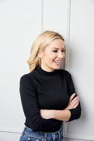 Find the perfect delia fischer stock photos and editorial news pictures from getty images. Hin Und Wieder Unterschatzt Zu Werden Kann Durchaus Von Vorteil Sein Delia Fischer Im Interview Munich Startup