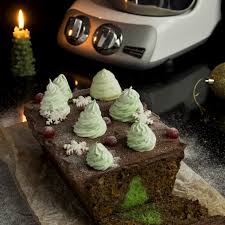 If you're making and decorating a christmas cake for the first time or wanting a new twist on the classic mix of spices, dried fruits, nuts and booze, then look no further. Christmas Loaf With A Surprise Inside Ankarsrum United States