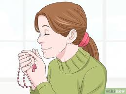 Di sisi lainnya, tampak raffi ahmad menyaksikan ritual. Cara Membuang Sial Dengan Gambar Wikihow