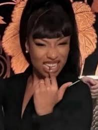 I don't watch aftersun” but you DID watch your ex play in your face 1739202  times?! GIRL WATCH THE DAMN EPISODE 💖💖 #loveislandusa @loveislandusa  👙🏝️🦋💖